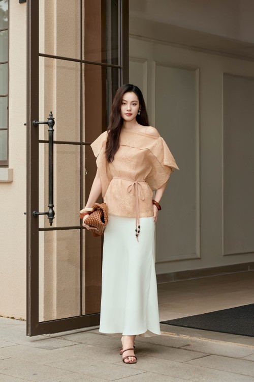 Sixdo Cream Tuytsi Flared Skirt